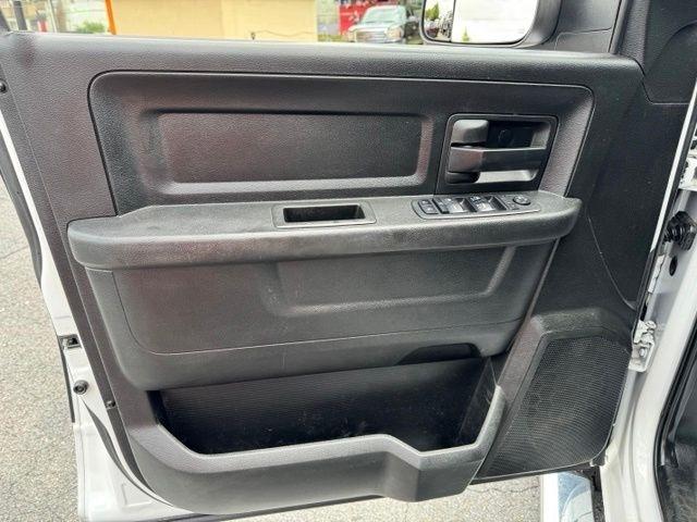 RAM 3500 Chassis Cab Tradesman 4WD Crew Cab 60" CA 172.4" WB 2018