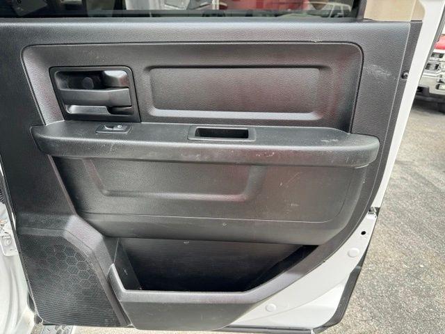 RAM 3500 Chassis Cab Tradesman 4WD Crew Cab 60" CA 172.4" WB 2018