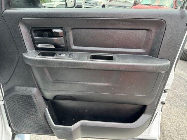 RAM 3500 Chassis Cab Tradesman 4WD Crew Cab 60" CA 172.4" WB 2018