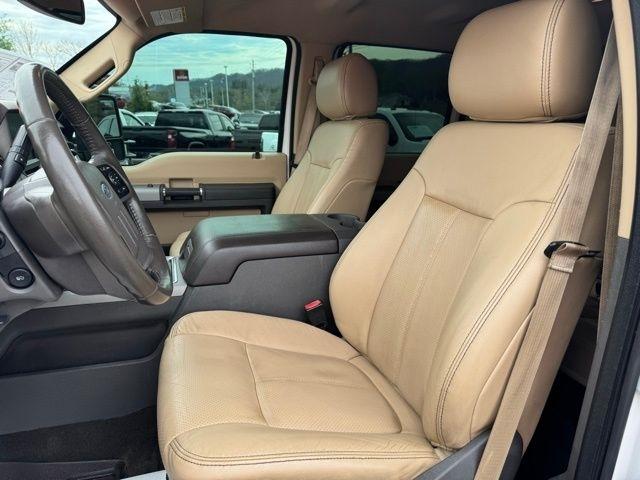 Ford Super Duty F-250 SRW 4WD Crew Cab 156" Lariat 2015