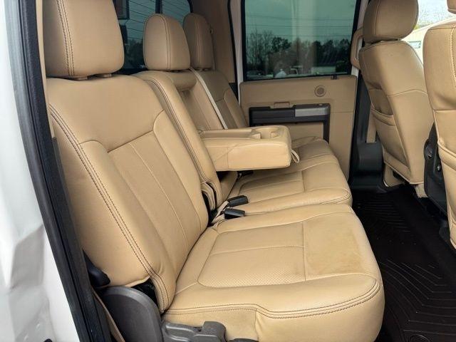 Ford Super Duty F-250 SRW 4WD Crew Cab 156" Lariat 2015