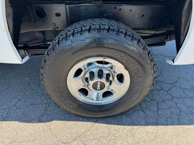 GMC Sierra 2500HD 4WD Crew Cab 153" Work Truck 2007