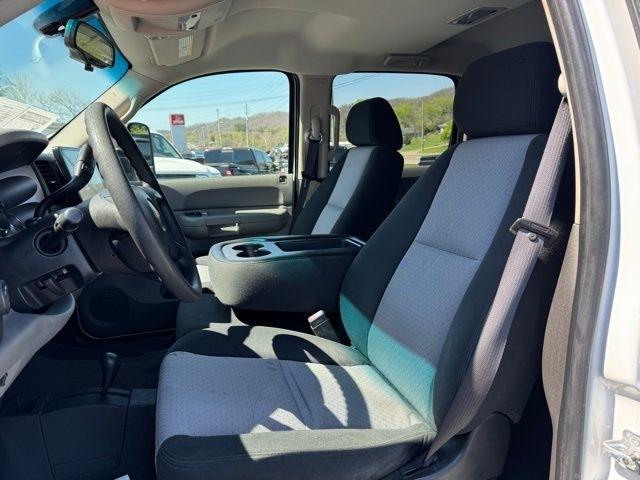 GMC Sierra 2500HD 4WD Crew Cab 153" Work Truck 2007