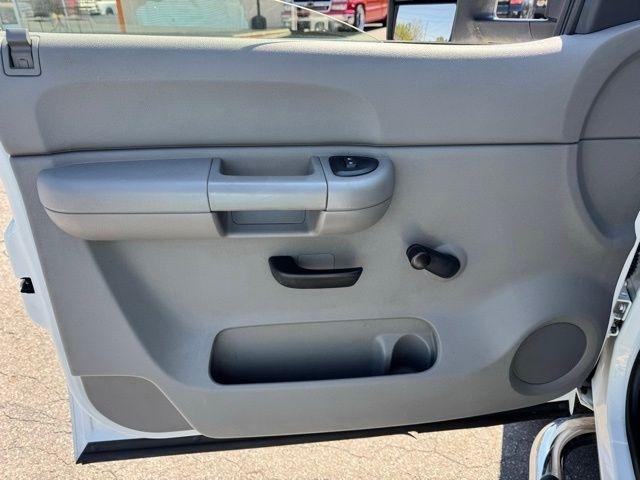 GMC Sierra 2500HD 4WD Crew Cab 153" Work Truck 2007