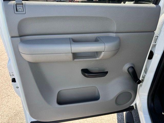 GMC Sierra 2500HD 4WD Crew Cab 153" Work Truck 2007