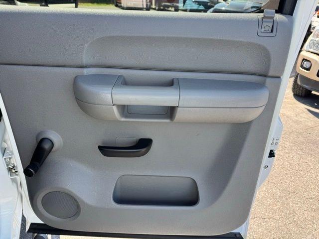 GMC Sierra 2500HD 4WD Crew Cab 153" Work Truck 2007