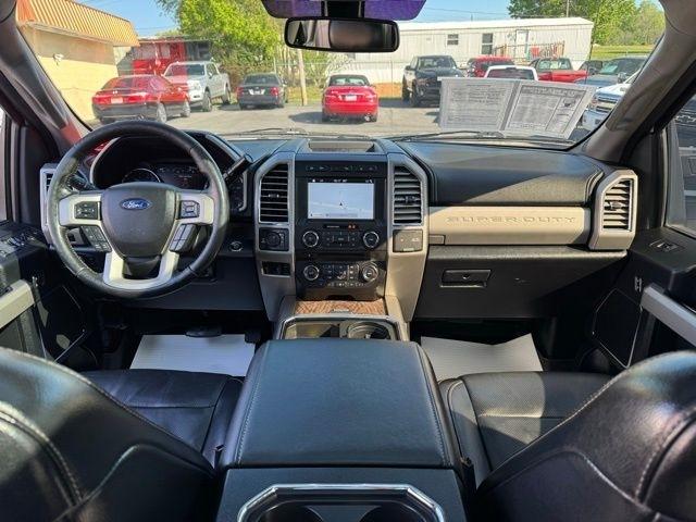 Ford Super Duty F-250 SRW Lariat 4WD Crew Cab 6.75' Box 2017