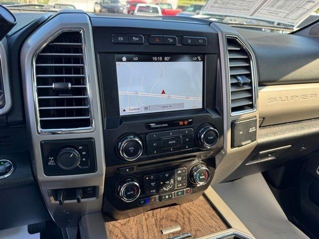 Ford Super Duty F-250 SRW Lariat 4WD Crew Cab 6.75' Box 2017