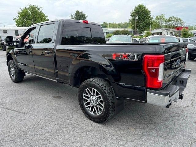 Ford Super Duty F-250 SRW Lariat 4WD Crew Cab 6.75' Box 2017
