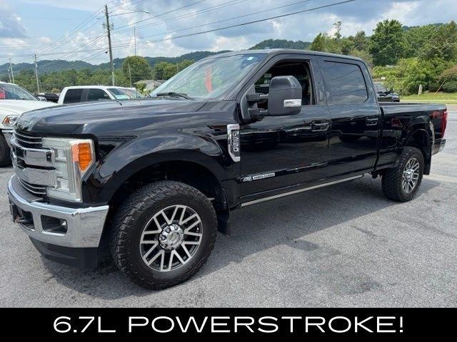 Ford Super Duty F-250 SRW Lariat 4WD Crew Cab 6.75' Box 2017