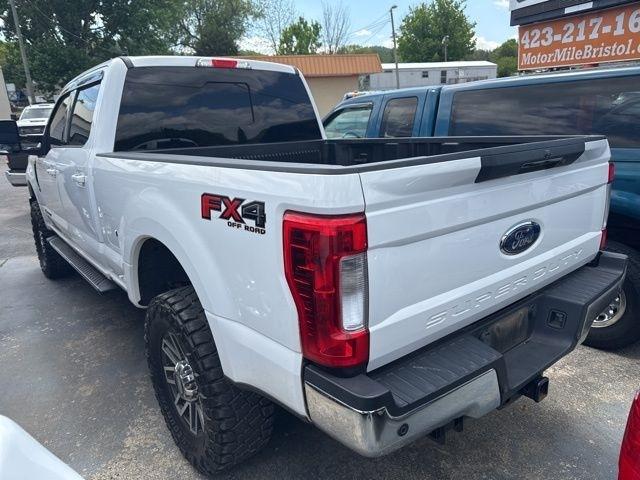 Ford Super Duty F-250 SRW Lariat 4WD Crew Cab 6.75' Box 2017