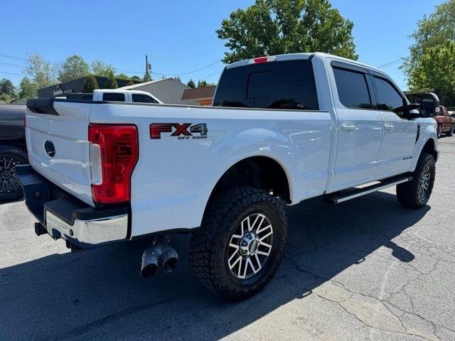Ford Super Duty F-250 SRW Lariat 4WD Crew Cab 6.75' Box 2017