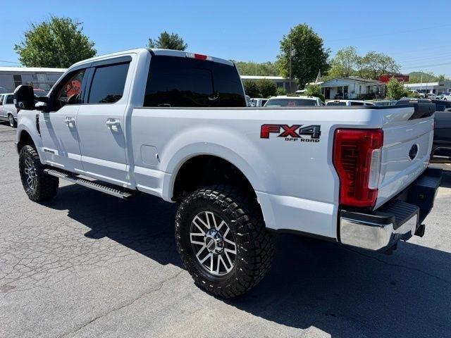 Ford Super Duty F-250 SRW Lariat 4WD Crew Cab 6.75' Box 2017