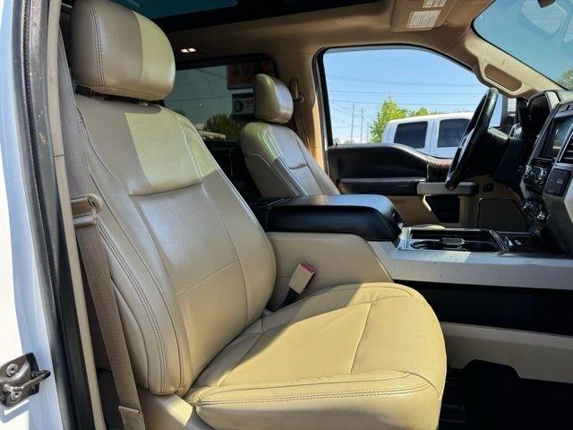 Ford Super Duty F-250 SRW Lariat 4WD Crew Cab 6.75' Box 2017