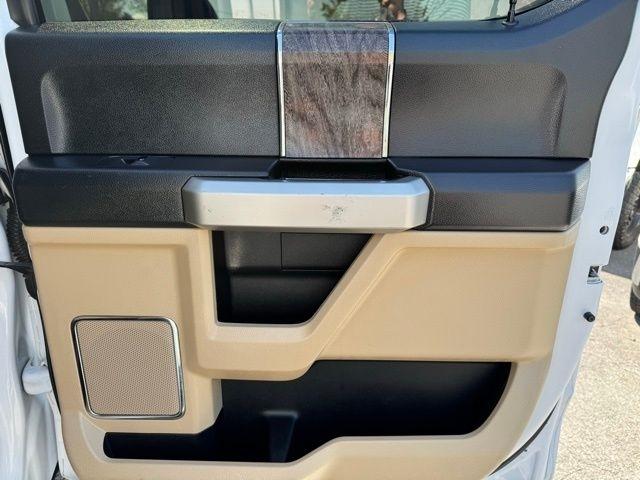 Ford Super Duty F-250 SRW Lariat 4WD Crew Cab 6.75' Box 2017