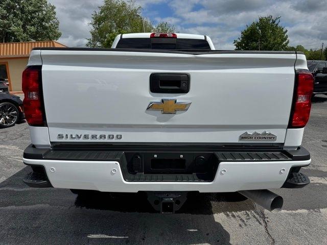 Chevrolet Silverado 2500HD 4WD Crew Cab 153.7" High Country 2019