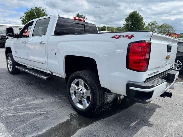Chevrolet Silverado 2500HD 4WD Crew Cab 153.7" High Country 2019