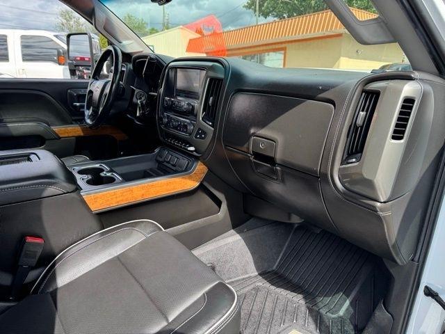 Chevrolet Silverado 2500HD 4WD Crew Cab 153.7" High Country 2019