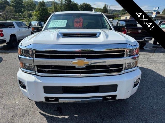 Chevrolet Silverado 2500HD 4WD Crew Cab 153.7" High Country 2019
