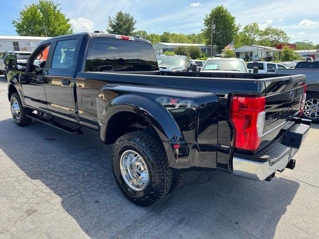 Ford Super Duty F-350 DRW King Ranch 4WD Crew Cab 8' Box 2022