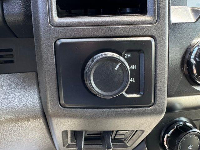 Ford Super Duty F-350 DRW King Ranch 4WD Crew Cab 8' Box 2022