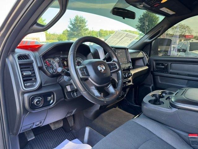 RAM 2500 Tradesman 4x4 Crew Cab 6'4" Box 2024