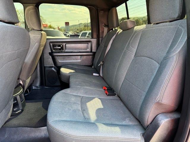 RAM 2500 Tradesman 4x4 Crew Cab 6'4" Box 2024