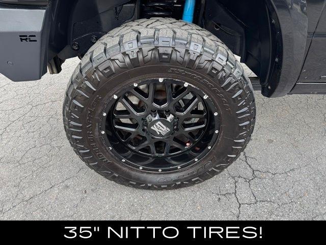 RAM 2500 Limited 4x4 Mega Cab 6'4" Box 2017