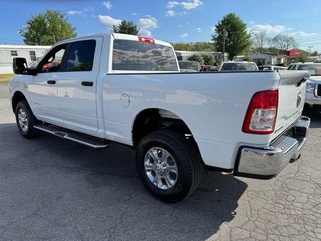 RAM 2500 Big Horn 4x4 Crew Cab 6'4" Box 2024