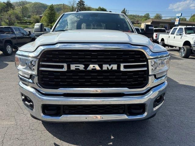 RAM 2500 Big Horn 4x4 Crew Cab 6'4" Box 2024