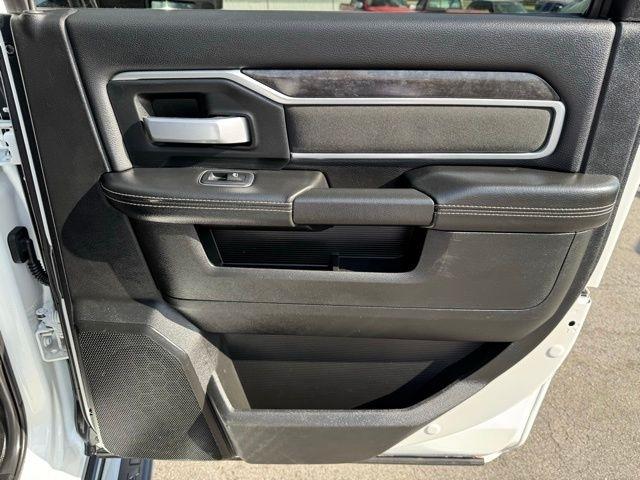 RAM 2500 Big Horn 4x4 Crew Cab 6'4" Box 2024