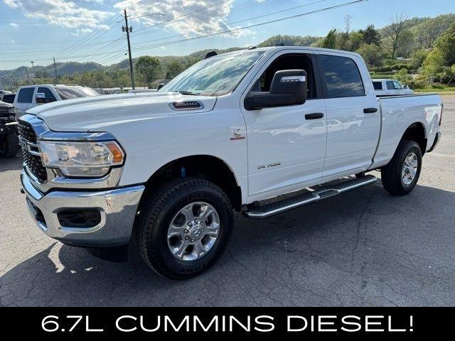 RAM 2500 Big Horn 4x4 Crew Cab 6'4" Box 2024