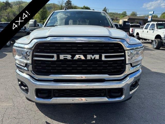 RAM 2500 Big Horn 4x4 Crew Cab 6'4" Box 2024