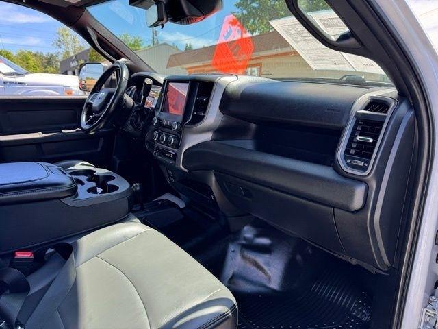 RAM 3500 Tradesman 4x4 Crew Cab 6'4" Box 2022