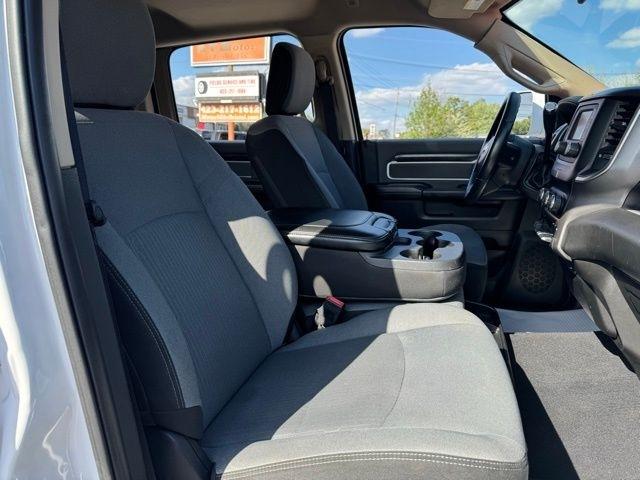 RAM 2500 Big Horn 4x4 Crew Cab 6'4" Box 2019