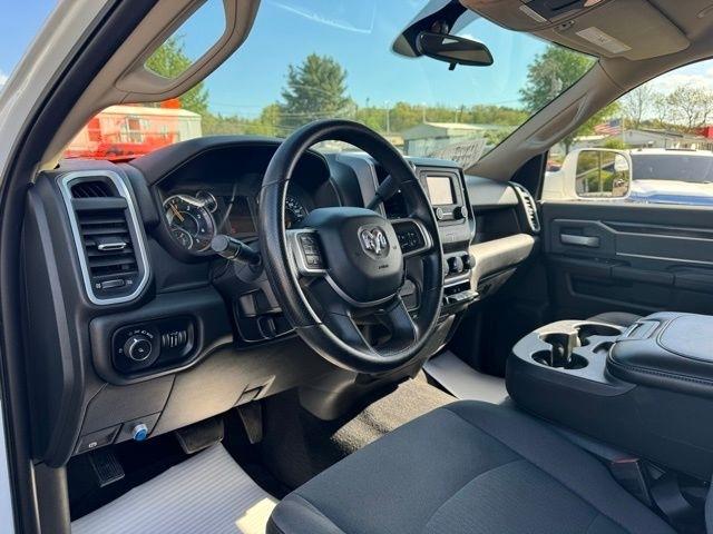 RAM 2500 Big Horn 4x4 Crew Cab 6'4" Box 2019