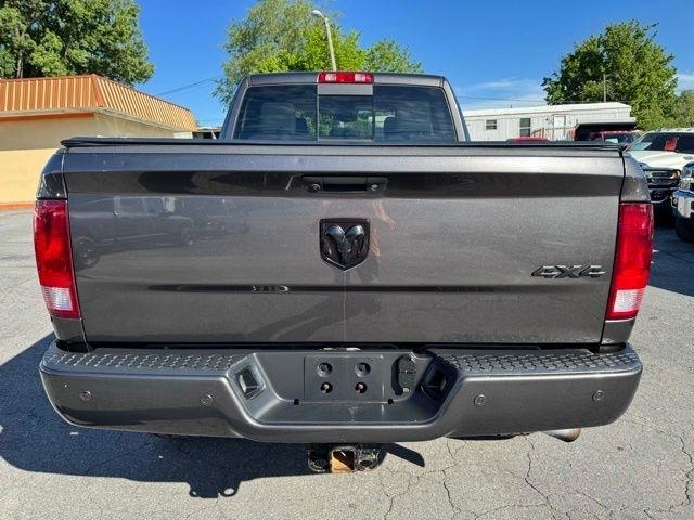 RAM 2500 Big Horn 4x4 Crew Cab 6'4" Box 2017