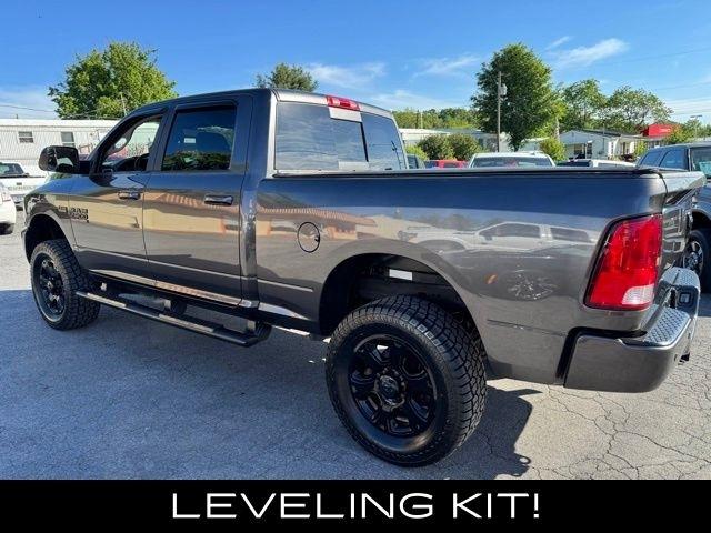 RAM 2500 Big Horn 4x4 Crew Cab 6'4" Box 2017