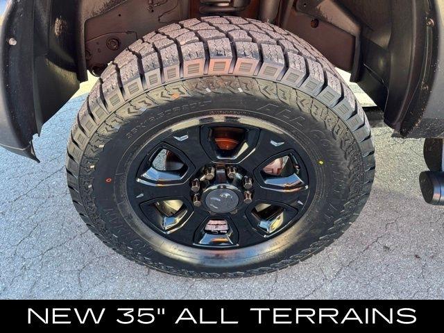 RAM 2500 Big Horn 4x4 Crew Cab 6'4" Box 2017