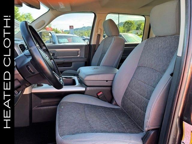 RAM 2500 Big Horn 4x4 Crew Cab 6'4" Box 2017