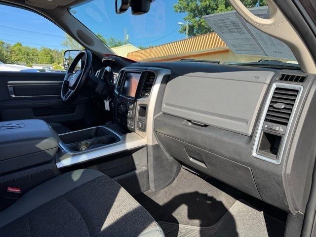 RAM 2500 Big Horn 4x4 Crew Cab 6'4" Box 2017