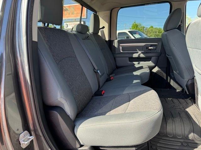 RAM 2500 Big Horn 4x4 Crew Cab 6'4" Box 2017