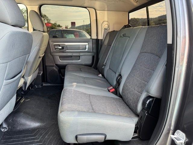RAM 2500 4WD Mega Cab 160.5" Big Horn 2015
