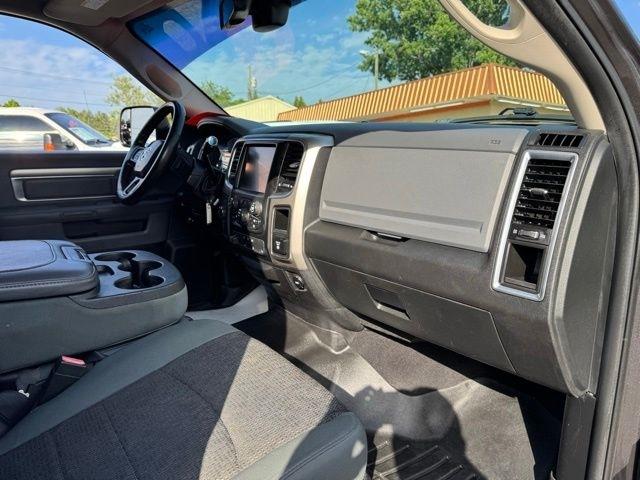 RAM 2500 4WD Mega Cab 160.5" Big Horn 2015