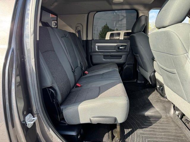 RAM 2500 4WD Mega Cab 160.5" Big Horn 2015