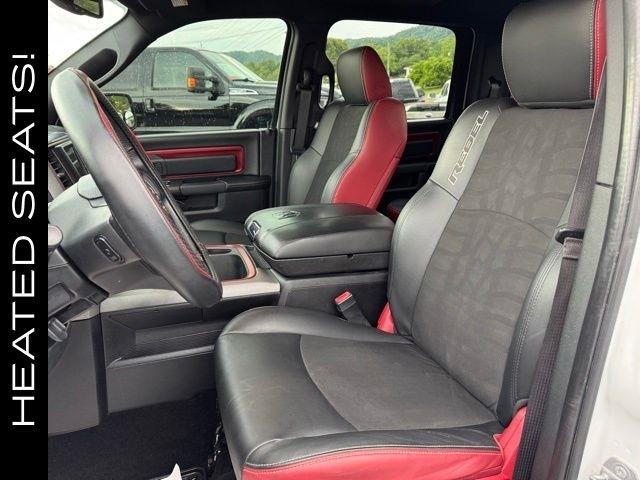 RAM 1500 4WD Crew Cab 140.5" Rebel 2016