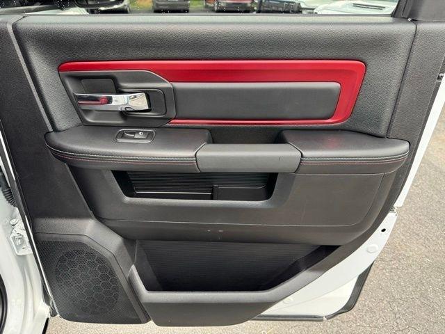 RAM 1500 4WD Crew Cab 140.5" Rebel 2016
