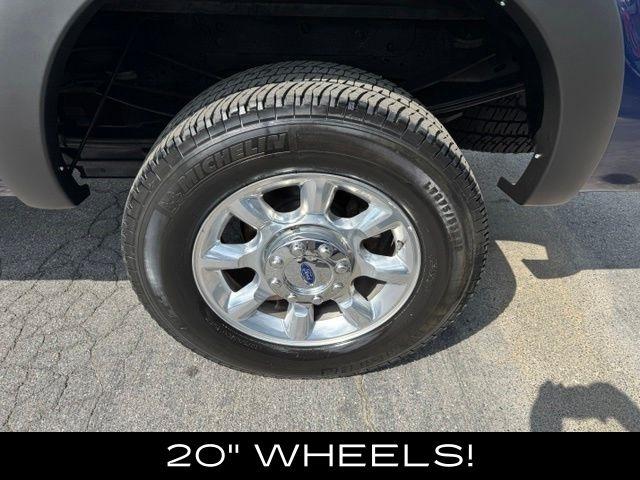 Ford Super Duty F-350 SRW 4WD Crew Cab 156" Lariat 2012