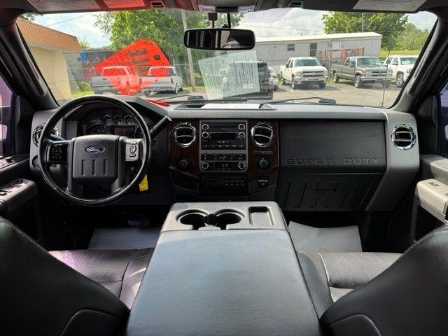 Ford Super Duty F-350 SRW 4WD Crew Cab 156" Lariat 2012