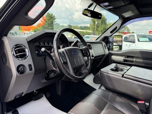 Ford Super Duty F-350 SRW 4WD Crew Cab 156" Lariat 2012